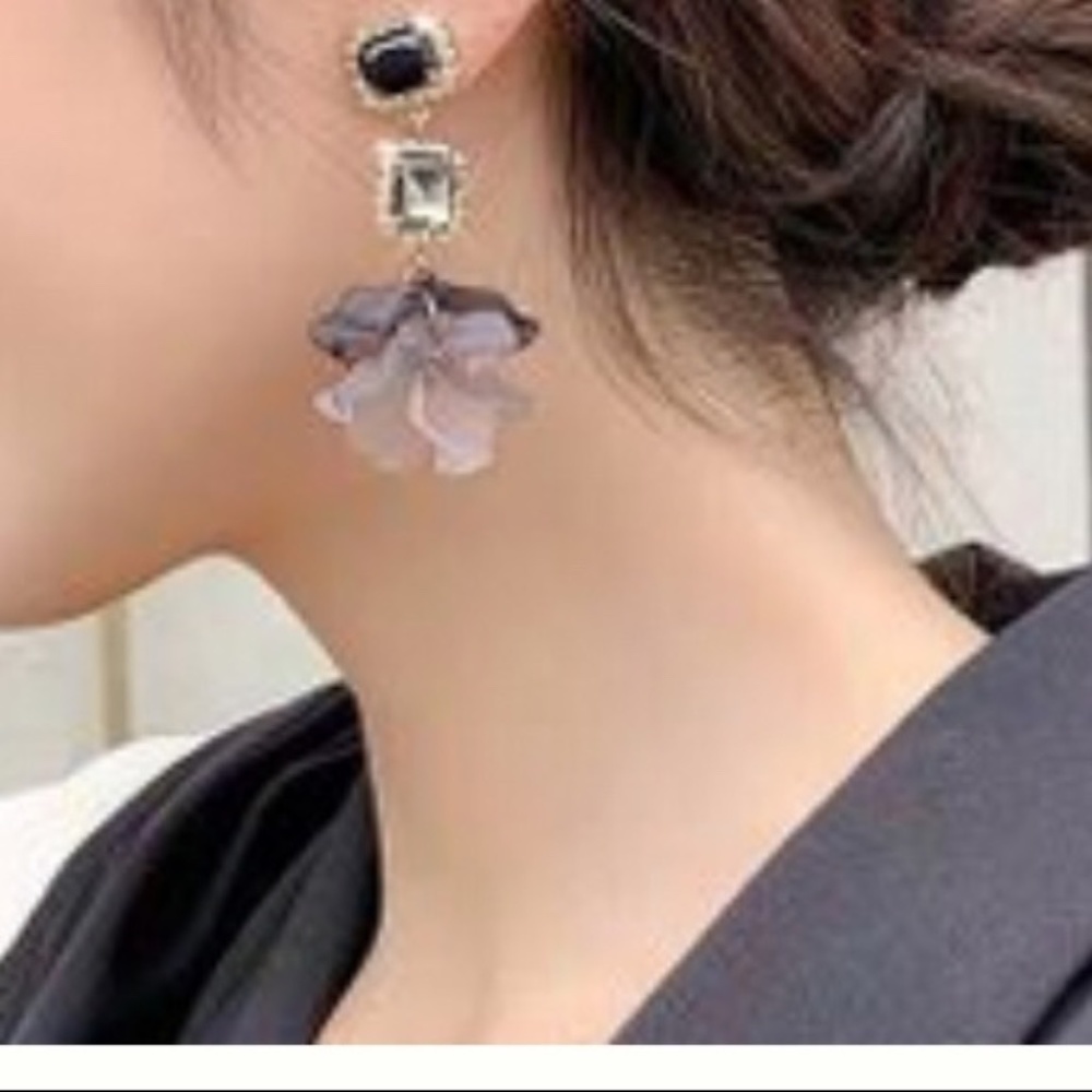 3 For 30 Nina Coalsburg Stone Earrings - Picture 2 of 2